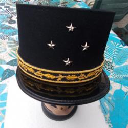képi de général de la gendarmerie, 4 étoiles,état comme neuf