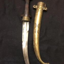 couteau poignard berbere avec son fourreau