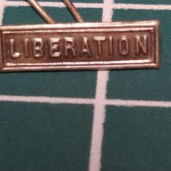 LIBERATION, PETITE  "BARRETTE" POUR RAPPEL DE MEDAILLE 14/15MM X 3/4MM (2)