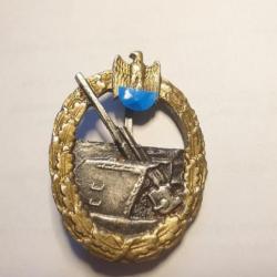 Badge   Allemand WW2 en reproduction   P17x
