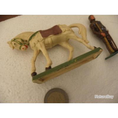 Cheval Jouet Type Starlux Caparaçonné - Occasion, En Très Bel état - Parfait Pour Collection