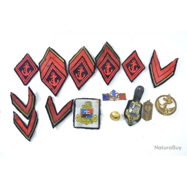 Lot DIMA infanterie de Marine France annes 1960. vrac de grenier, mauvais tat. Insigne patch garde