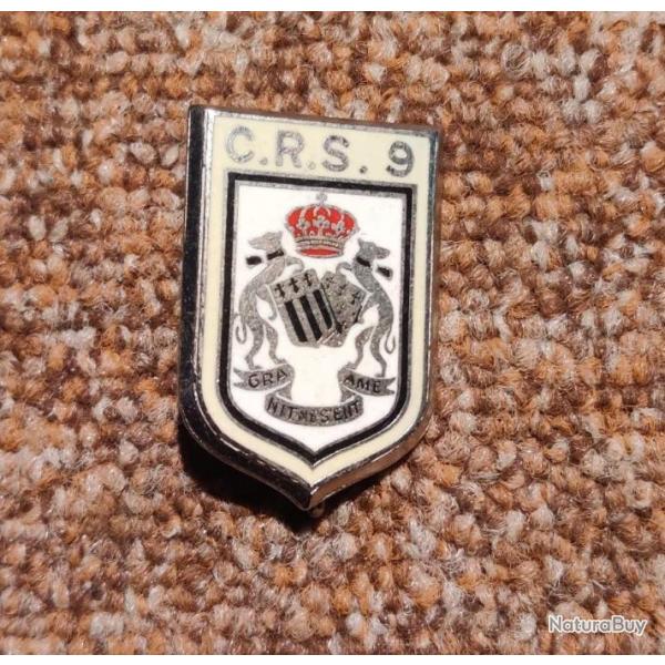pin's/insigne de CRS numros 9