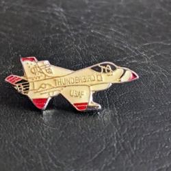 I pins pin's lapel enamel pin USAF Thunderbird Fighter Jet Aircraft US Air Force Tres Bon Etat Taill