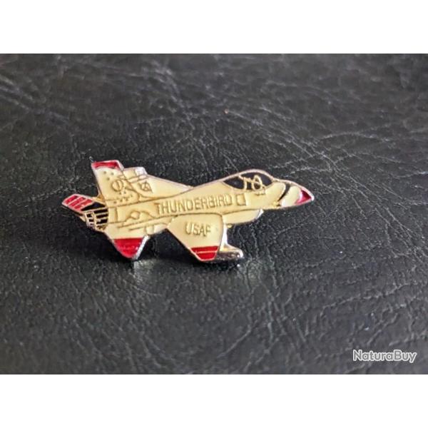 I pins pin's lapel enamel pin USAF Thunderbird Fighter Jet Aircraft US Air Force Tres Bon Etat Taill