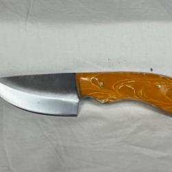 Couteau à dépecer forgé acier haut carbone poli 17cm CHASSE24