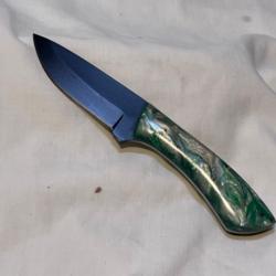 Couteau à depecer 20cm forgé lame noire manche marbré vert/blanc CHASSE24