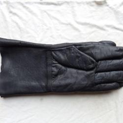 1 Paire de gants cuir long doublé anti  - froid.