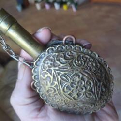 Poire à poudre bronze Maghreb, bel état original