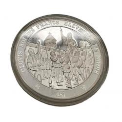 Médaille Clovis Roi des Francs Élève sur le Pavois