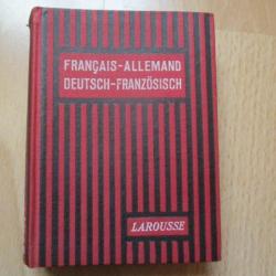 Dictionnaire Larousse Français-Allemand