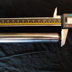 Tube long calibre 68 filetage M10×100