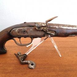 Pistolet à silex "chien de mer" XVIIIème siècle