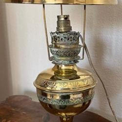 Lampe parisienne ancienne
