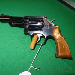 Revolver Smith & Wesson 19-3 en 38/357 canon de 4"