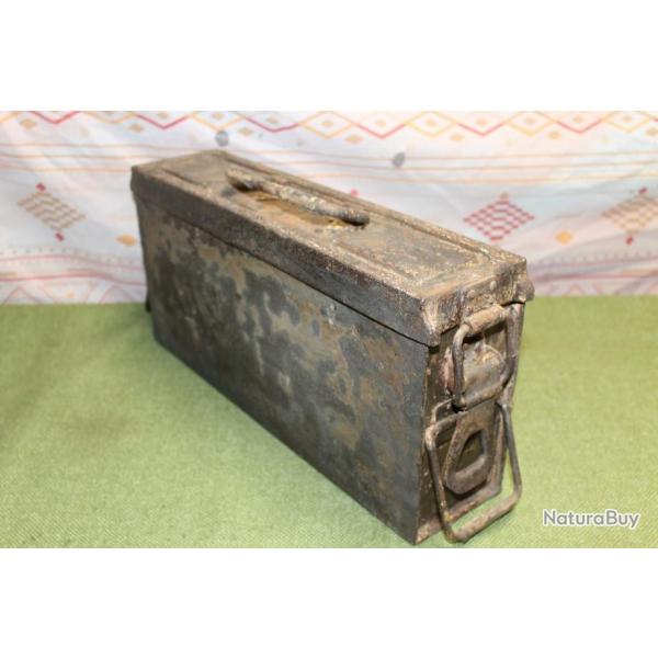caisse  munition mg 34 mg 42 Allemande WW2 sable