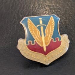 K pins lapel pin Insigne Militaire Tactical Air command US Air Force TAC badge Tres Bon Etat Taille