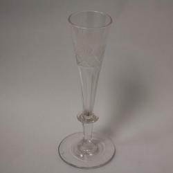 Flûte à champagne cristal taillé XIXe siècle