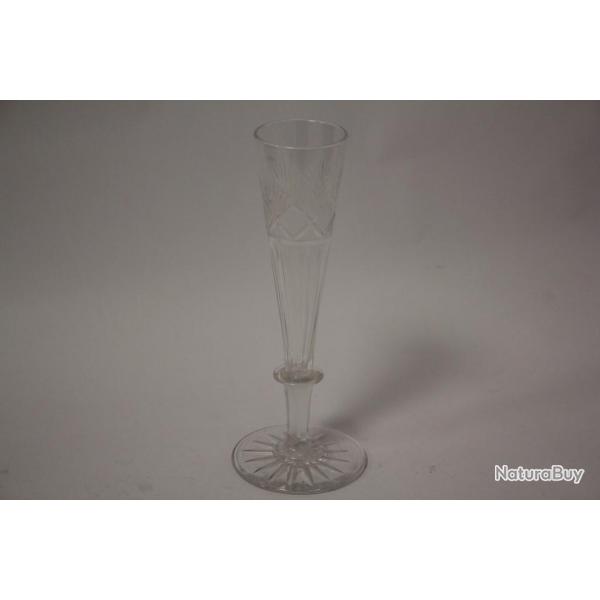 Flte  champagne cristal taill XIXe sicle