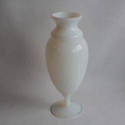 SEVRES Grand Vase cristal opalin blanc