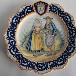 Assiette faïence Henriot Quimper 141 Bretons