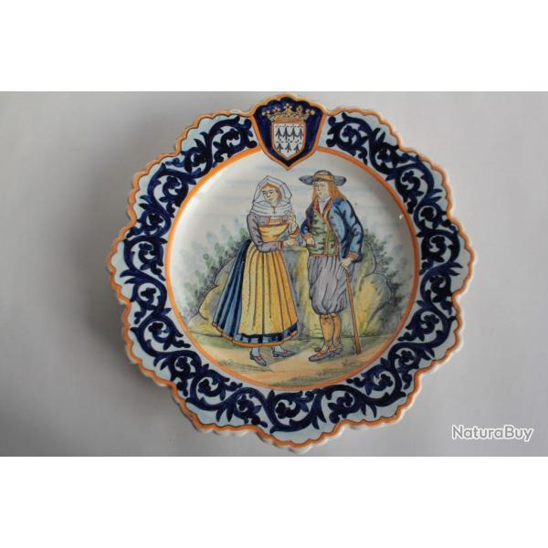 Assiette faence Henriot Quimper 141 Bretons