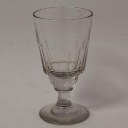 Ancien verre à absinthe