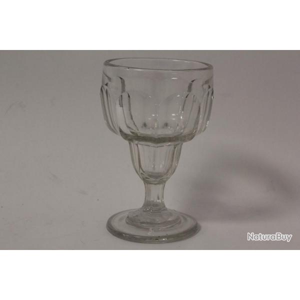 Ancien verre  absinthe  rservoir
