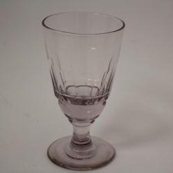 Ancien verre à absinthe