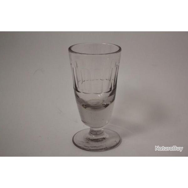 Ancien verre  absinthe