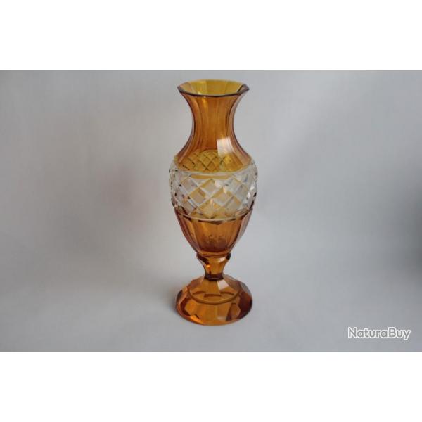 Vase cristal de Bohme taill ambre