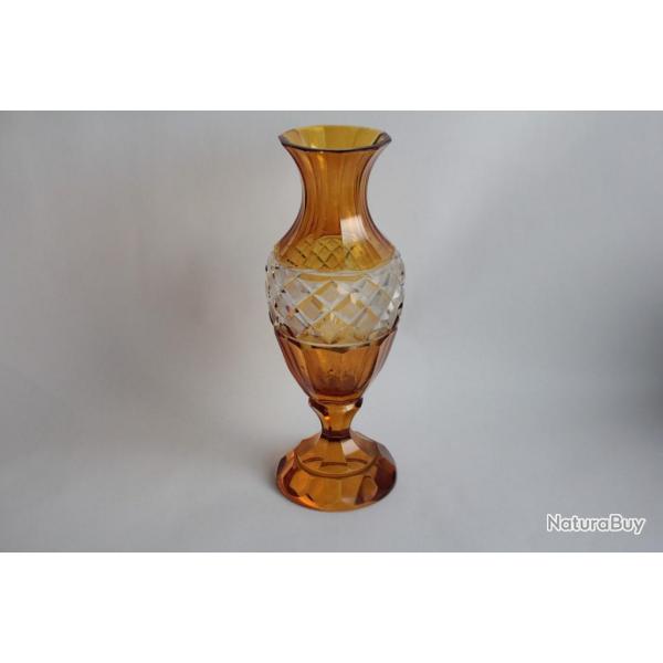 Vase cristal de Bohme taill ambre