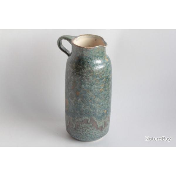 Pichet grs  cristallisations