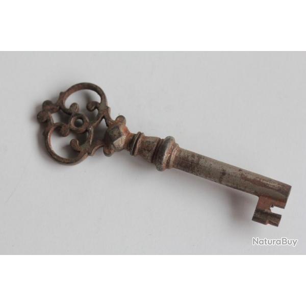 Ancienne Clef fer forg