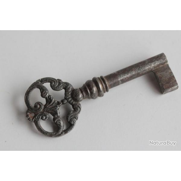 Ancienne Clef fer forg