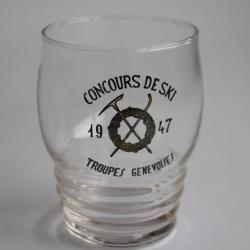 Ancien verre émaillé Souvenir Concours de Ski 1947 Troupes Genevoises