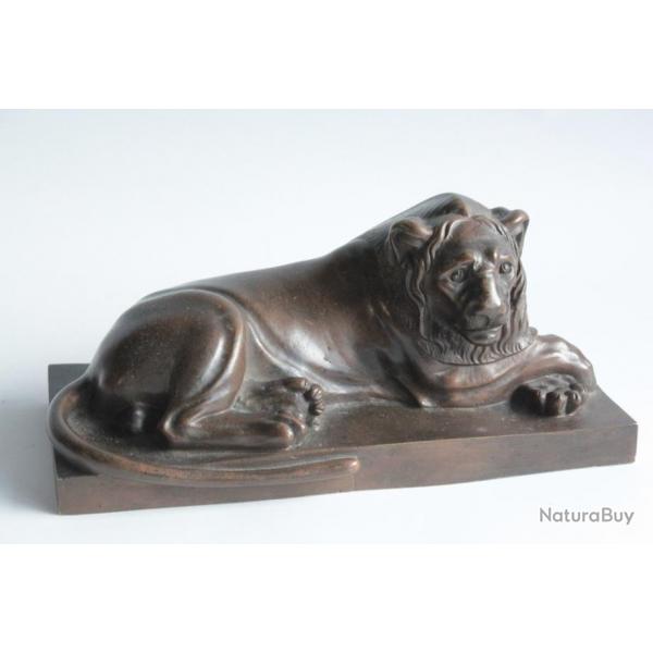 Bronze Lion couch XVIIIe sicle