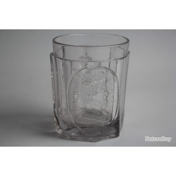 Gobelet verre moul Napolon III Empereur XIXe sicle