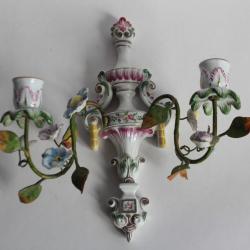 CAPODIMONTE Applique murale porcelaine Fleurs