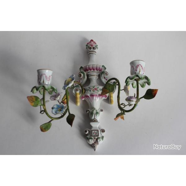 CAPODIMONTE Applique murale porcelaine Fleurs