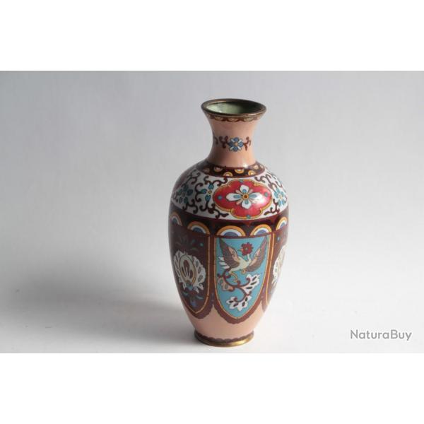 Vase maux cloisonns Japon