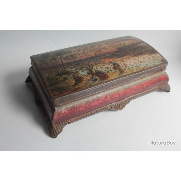 Bote  biscuits tle lithographie Huntley & Palmers dcor orientaliste