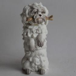 VOLKSTEDT Chien de Bologne porcelaine biscuit XVIIIe siècle