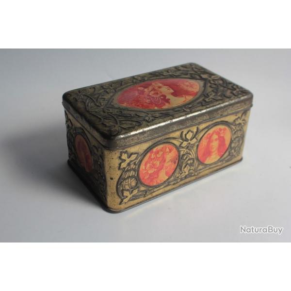 Bote tle lithographie et gaufre Femmes Art nouveau style Mucha