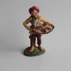 Figurine vintage Composition garçon portant un panier Italie