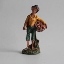 Figurine vintage Composition homme avec panier de pommes Italie