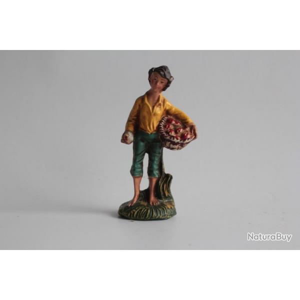 Figurine vintage Composition homme avec panier de pommes Italie