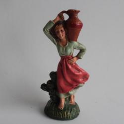 Figurine vintage Composition femme portant une cruche Italie