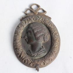 Médaillon Porte montre de gousset