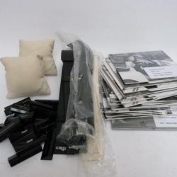 Présentoirs et objets de vitrine montres LONGINES horlogerie